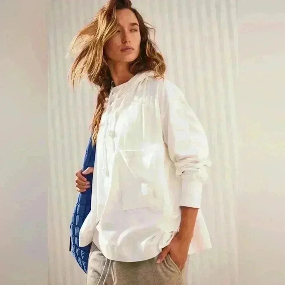 NWOT Free People Hot Shot Oversized Hoodie ~ White ~ S~ 💟🤍 - Picture 3 of 14